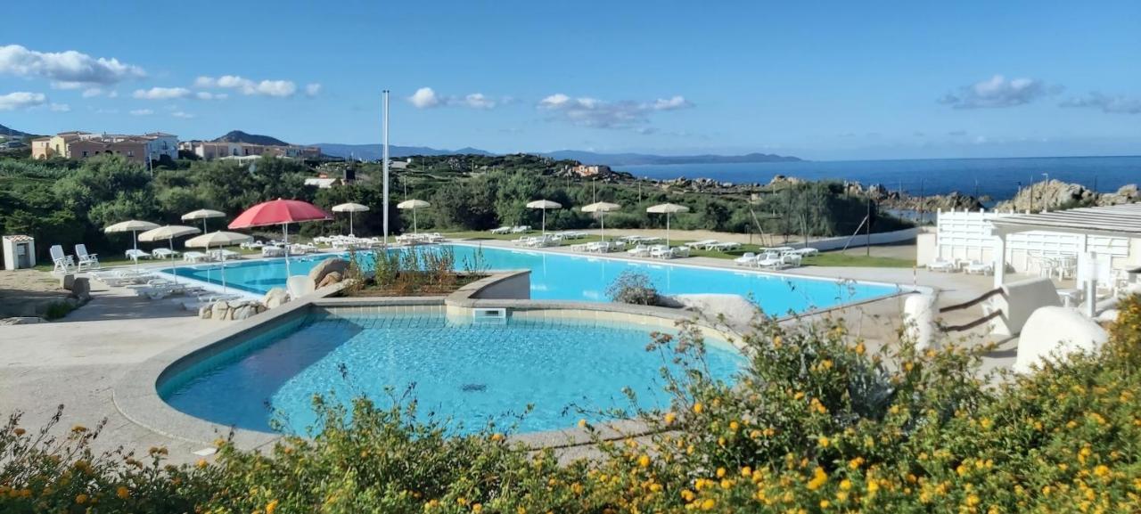 Residence Baia Santa Reparata Santa Teresa Gallura Exterior photo