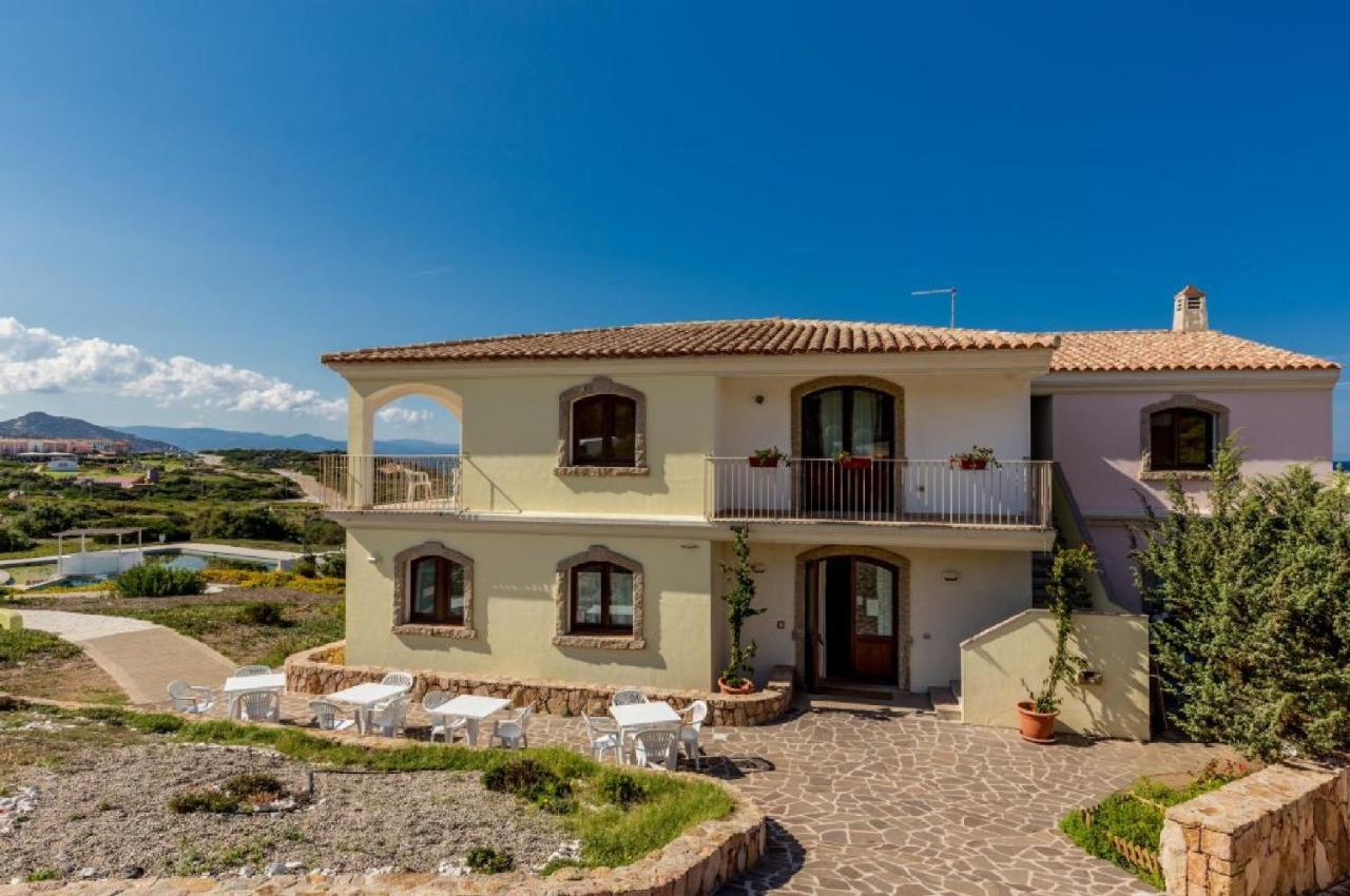 Residence Baia Santa Reparata Santa Teresa Gallura Exterior photo